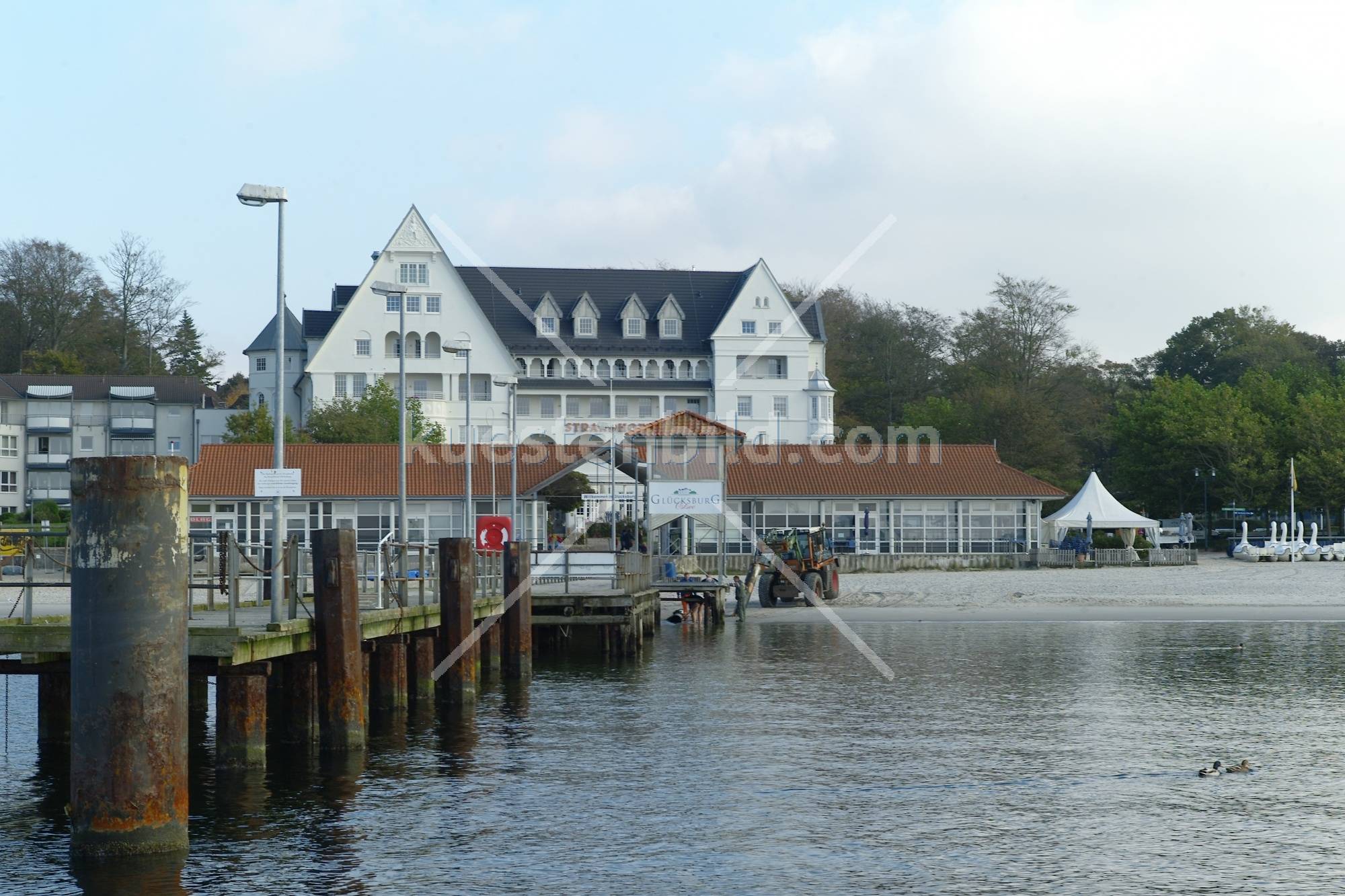 Glücksburg, Anleger mit Strandhotel