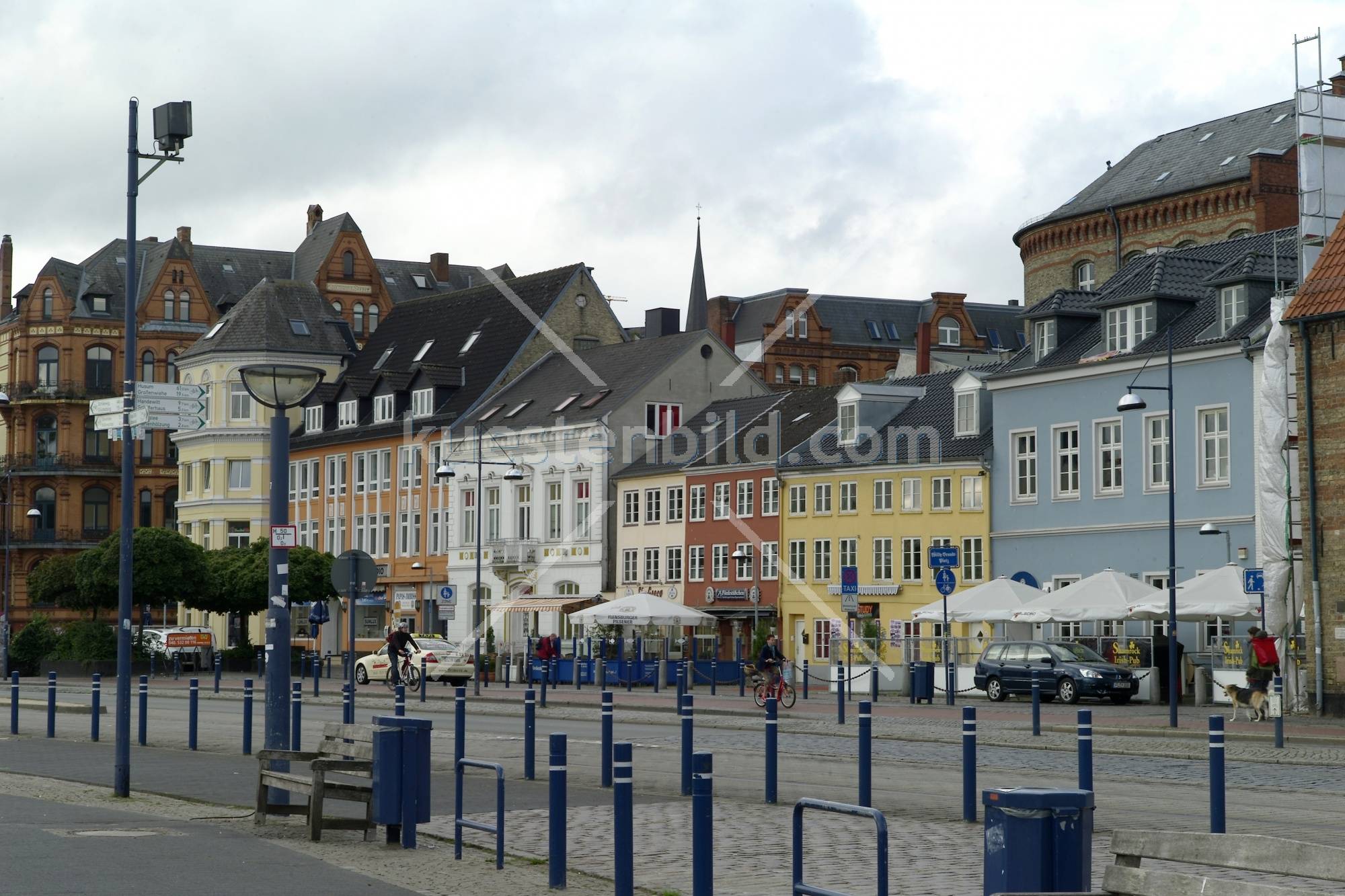 Sicht auf Altstadt vom Hafen