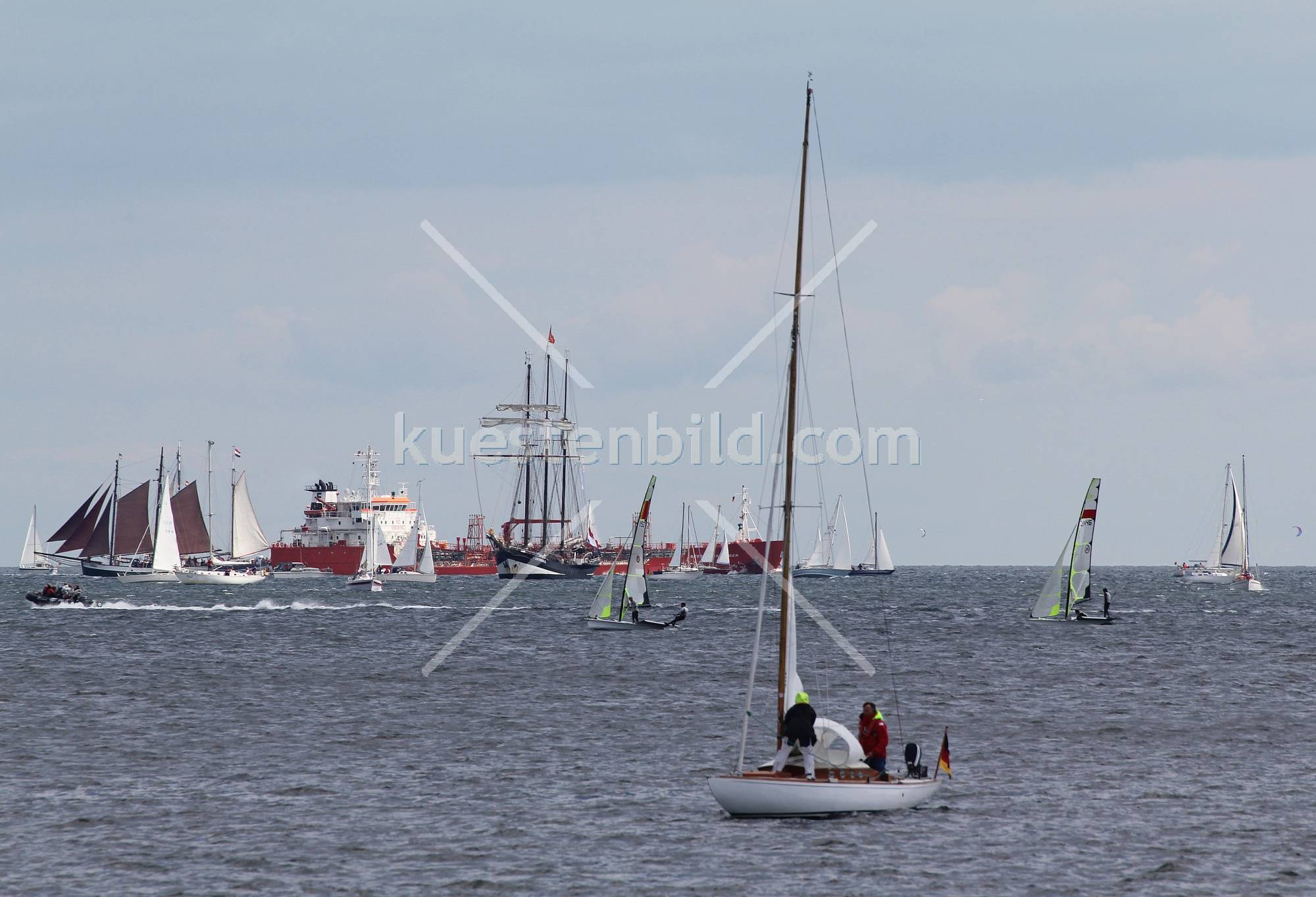 Yacht beim Einlaufen
