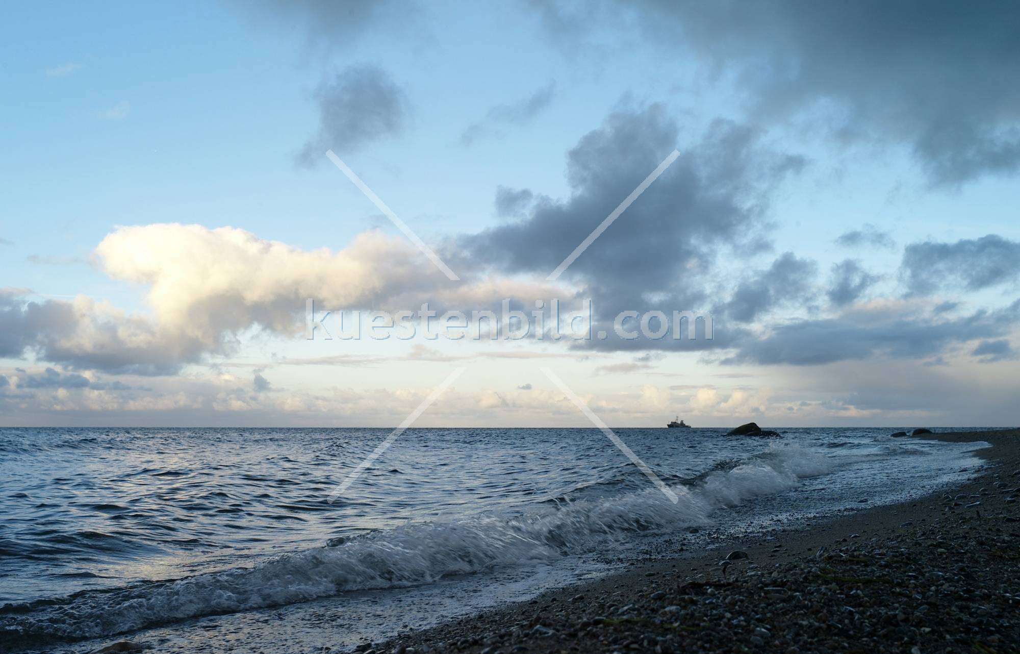 Strand im Abendlicht