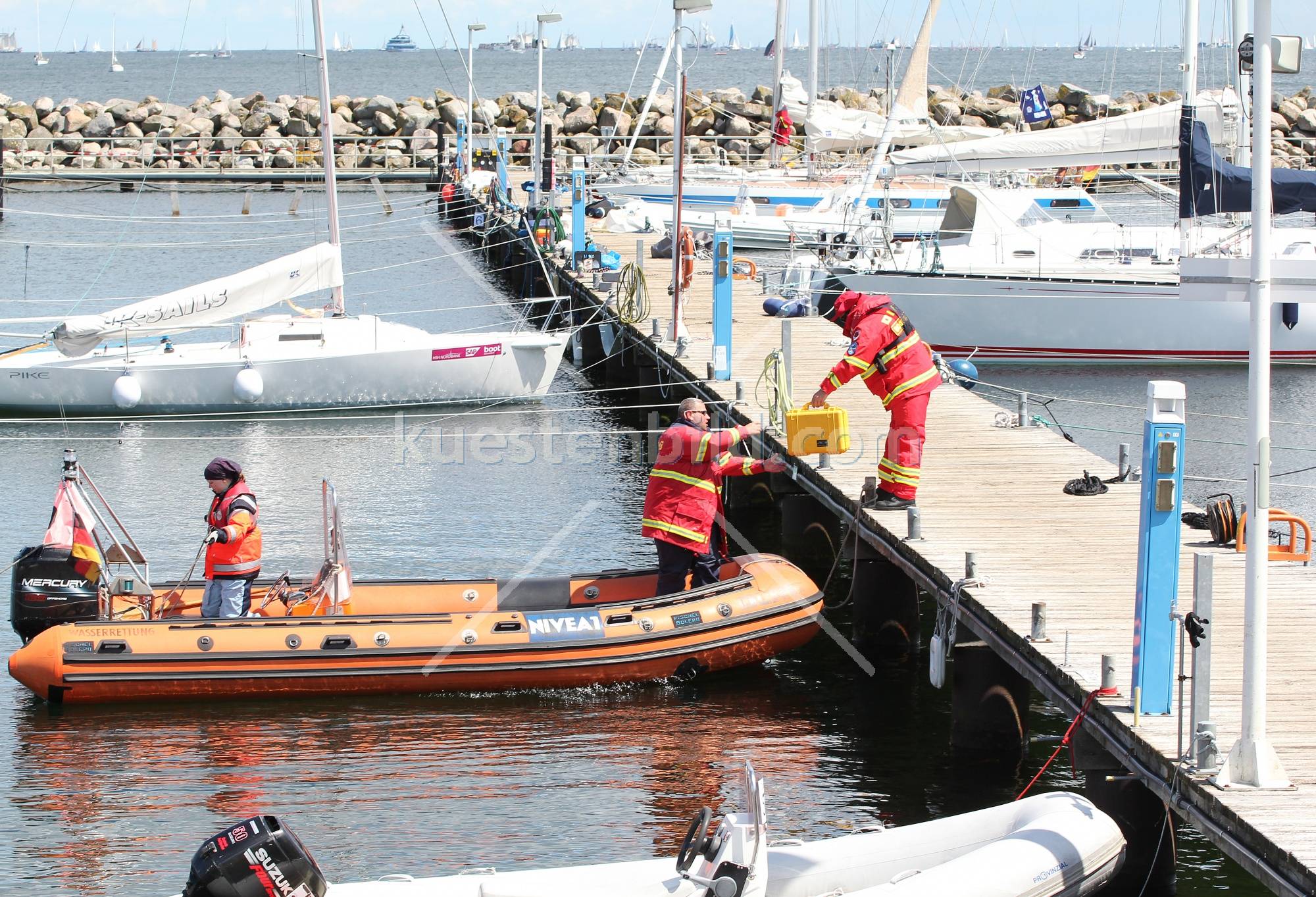 Rettungsboot vor dem Auslaufen