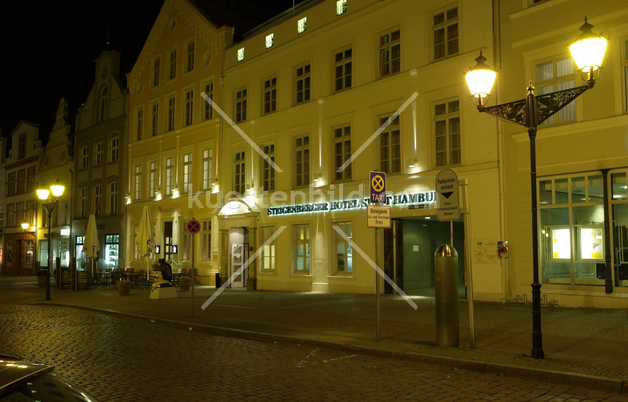 Wismar Marktplatz mit Hotel