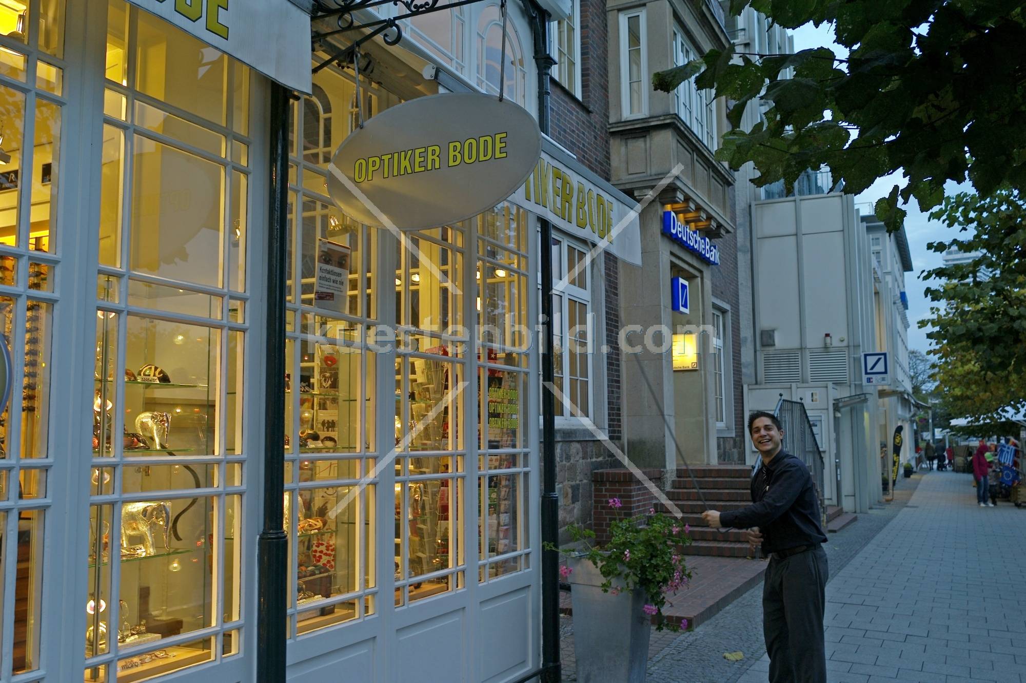 Ladenschluss in Travemünde
