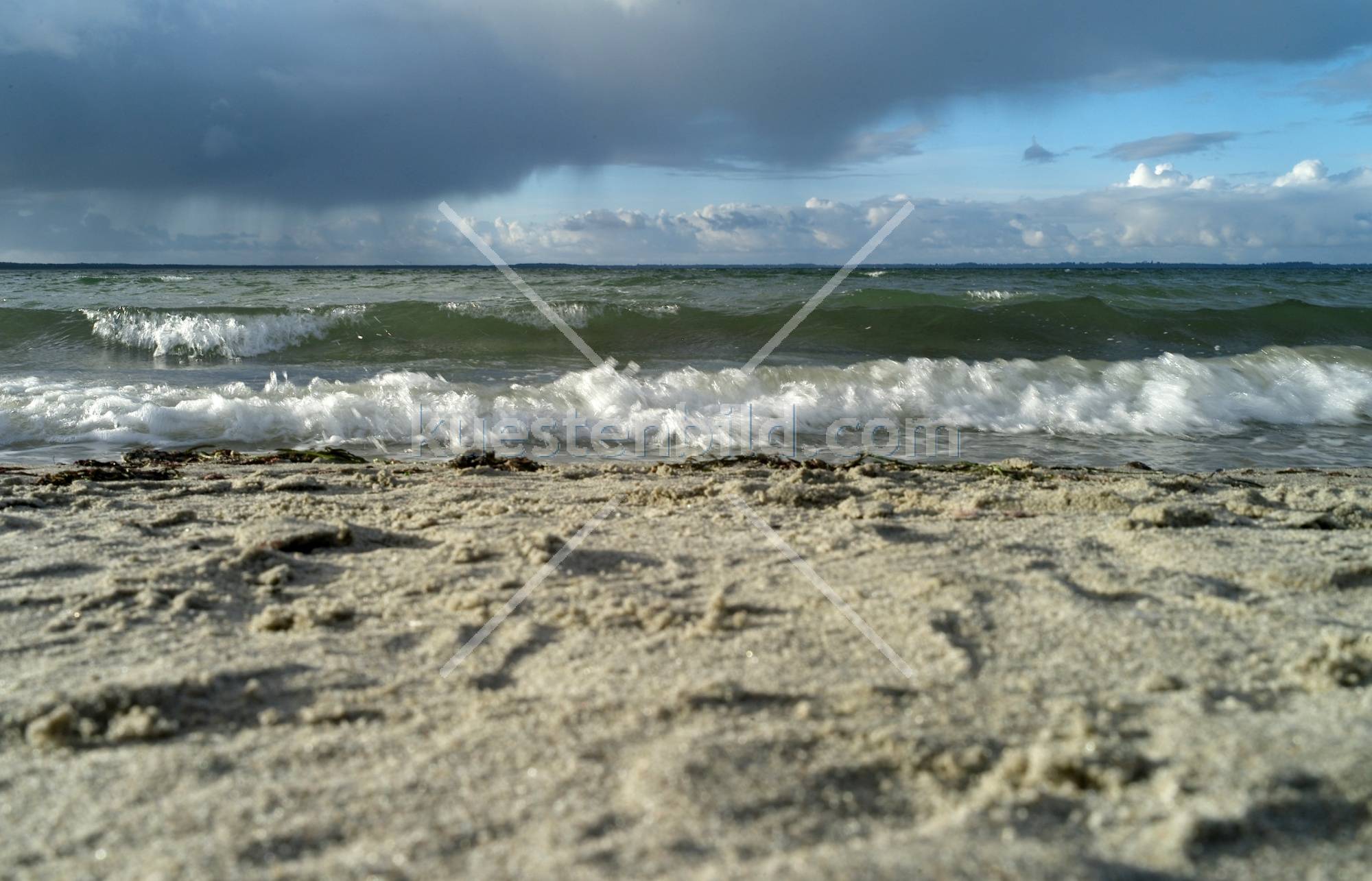 Brandung am Sandstrand