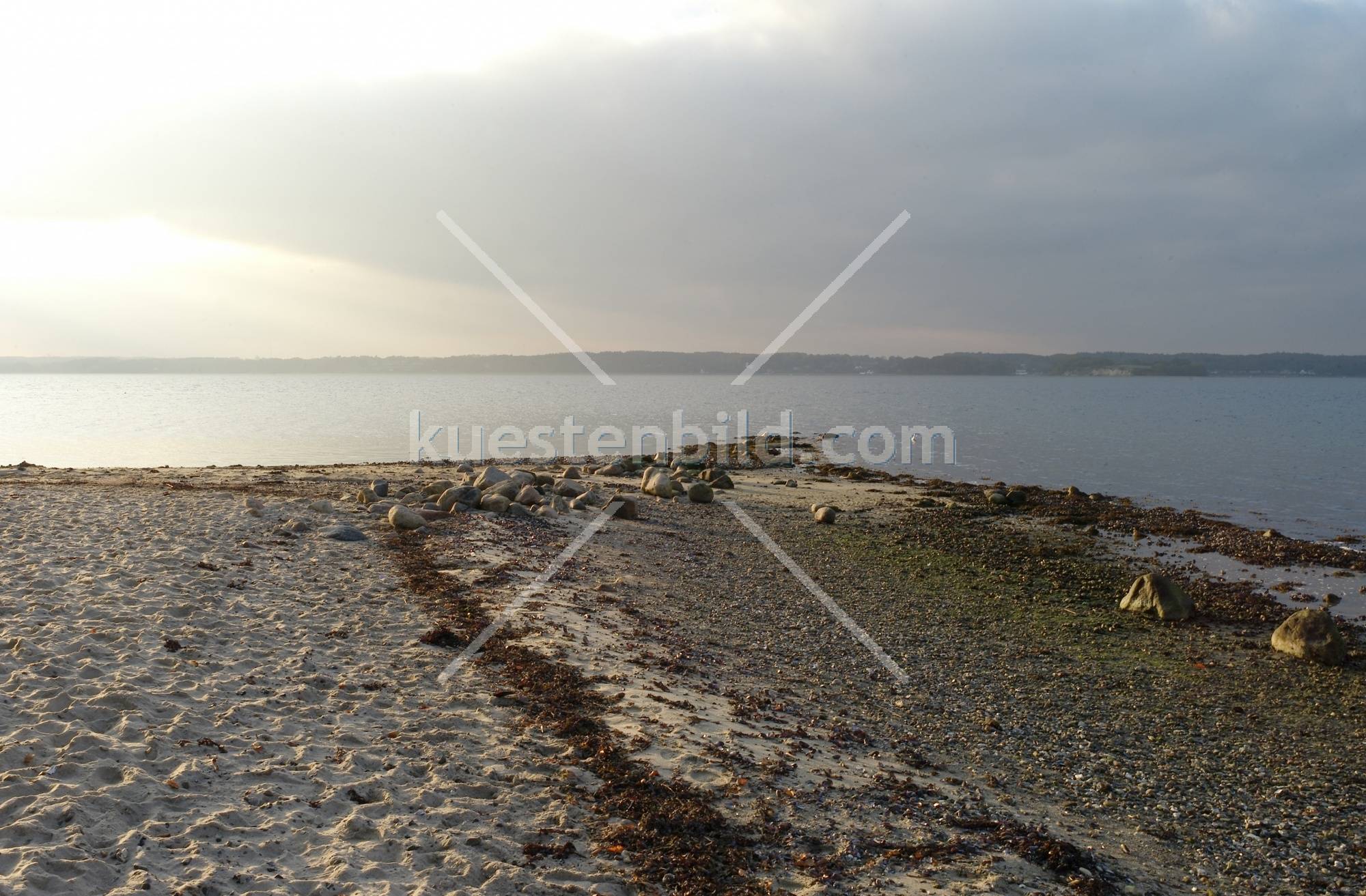 Förde, Strand im Abendlicht