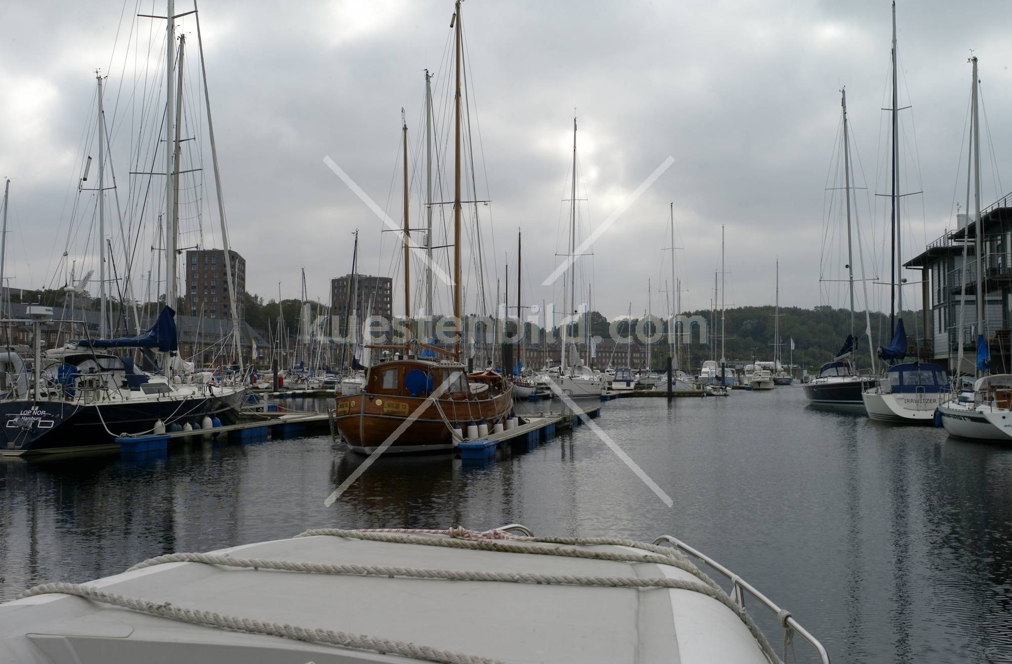 Ausfahrt aus der Marina Sonwik