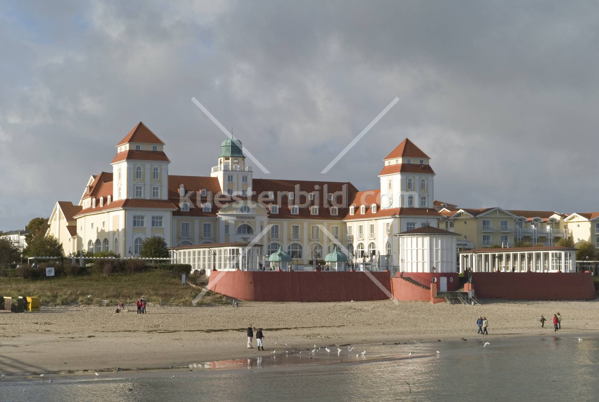 Binz, Kurhaus im Sonnenlicht