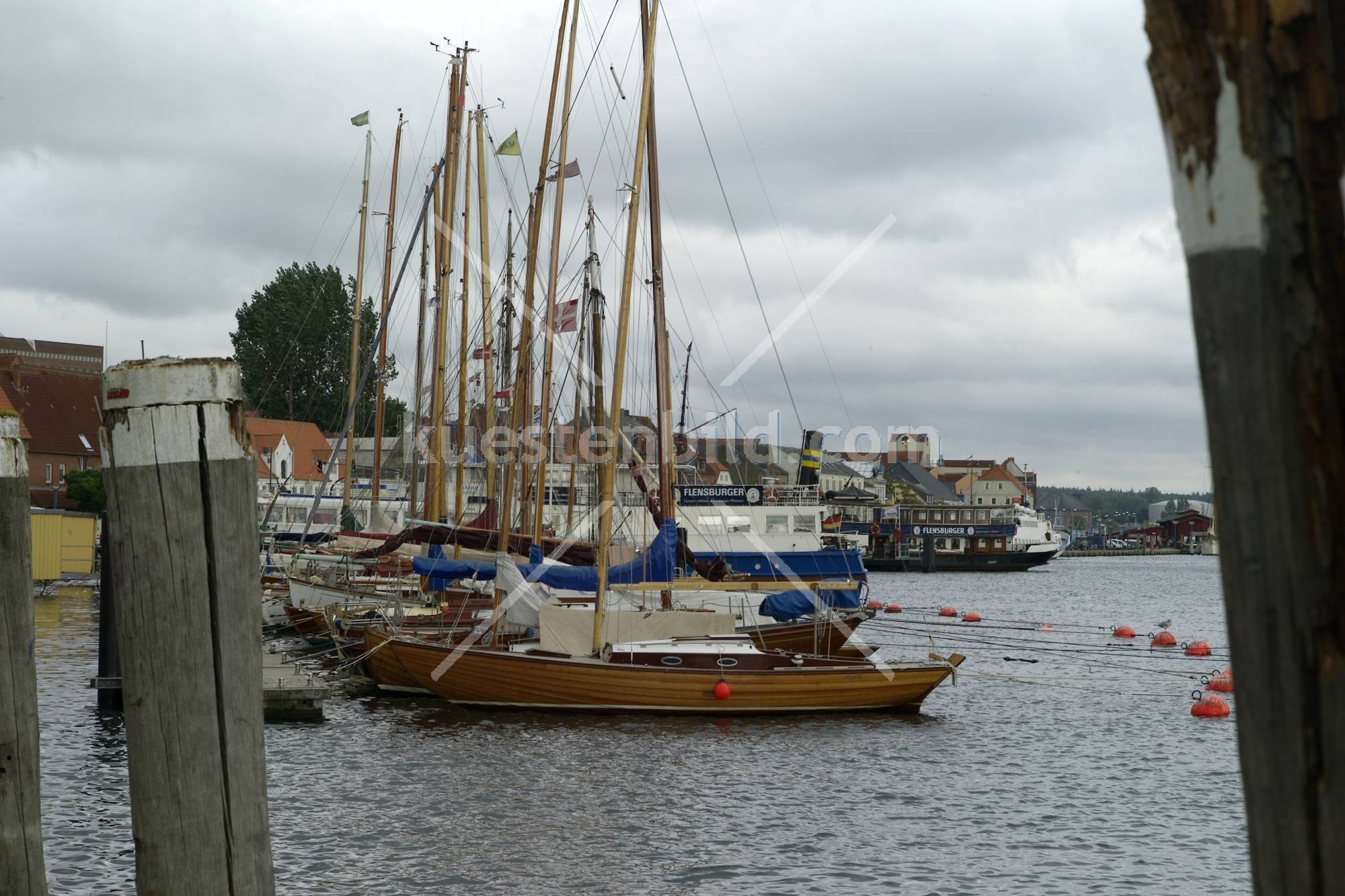 Durchblick zum Museumshafen