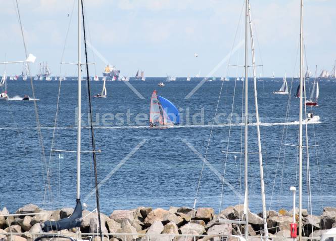 Segler vor Schilksee