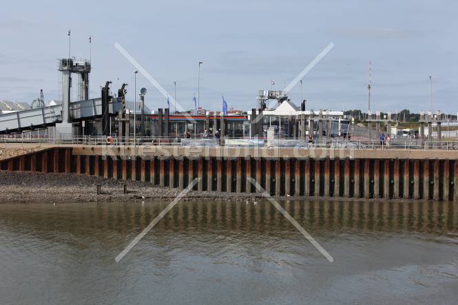 Am Fährhafen 3