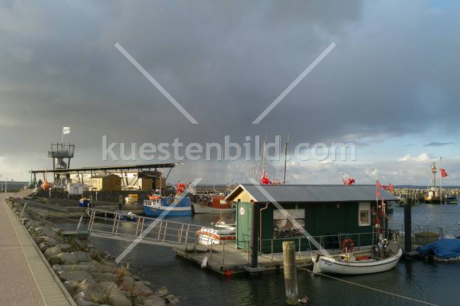 Glowe, Hafen im Abendlicht