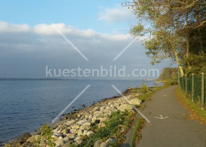 Förde, Uferweg