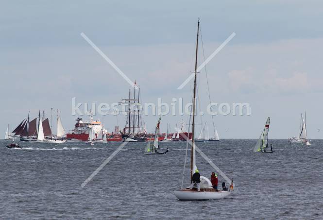 Yacht beim Einlaufen