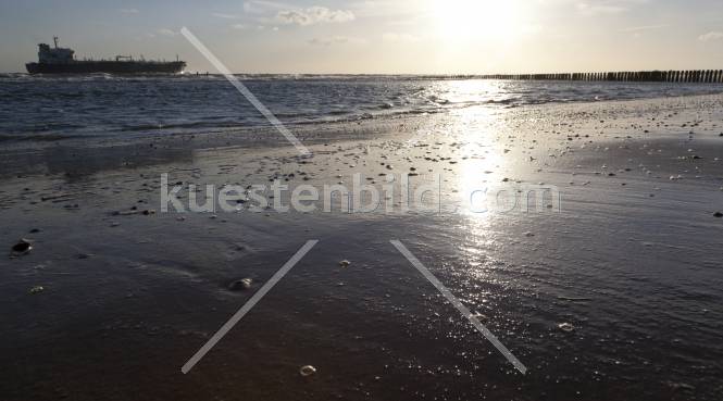 Schiff im Abendlicht