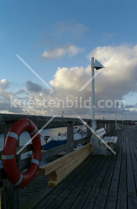 Steganlage im Hafen Glowe