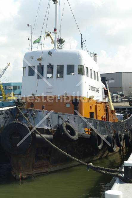 Fischereihafen, Schlepper