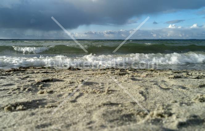 Brandung am Sandstrand