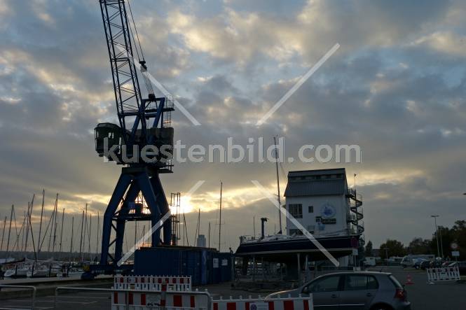 Hafenanlage Schleswig im Abendlicht