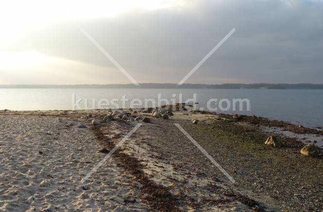 Förde, Strand im Abendlicht
